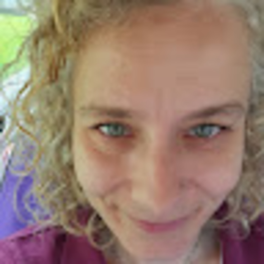 Meet your Posher, Bobbi